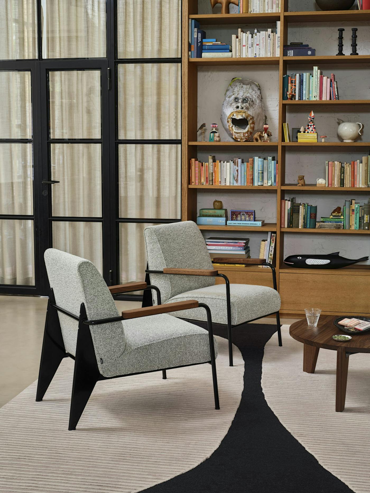 9132644 Fauteuil de Salon Nubia Guéridon Bas Eames House Whale Vertical v fullbleed 1440x