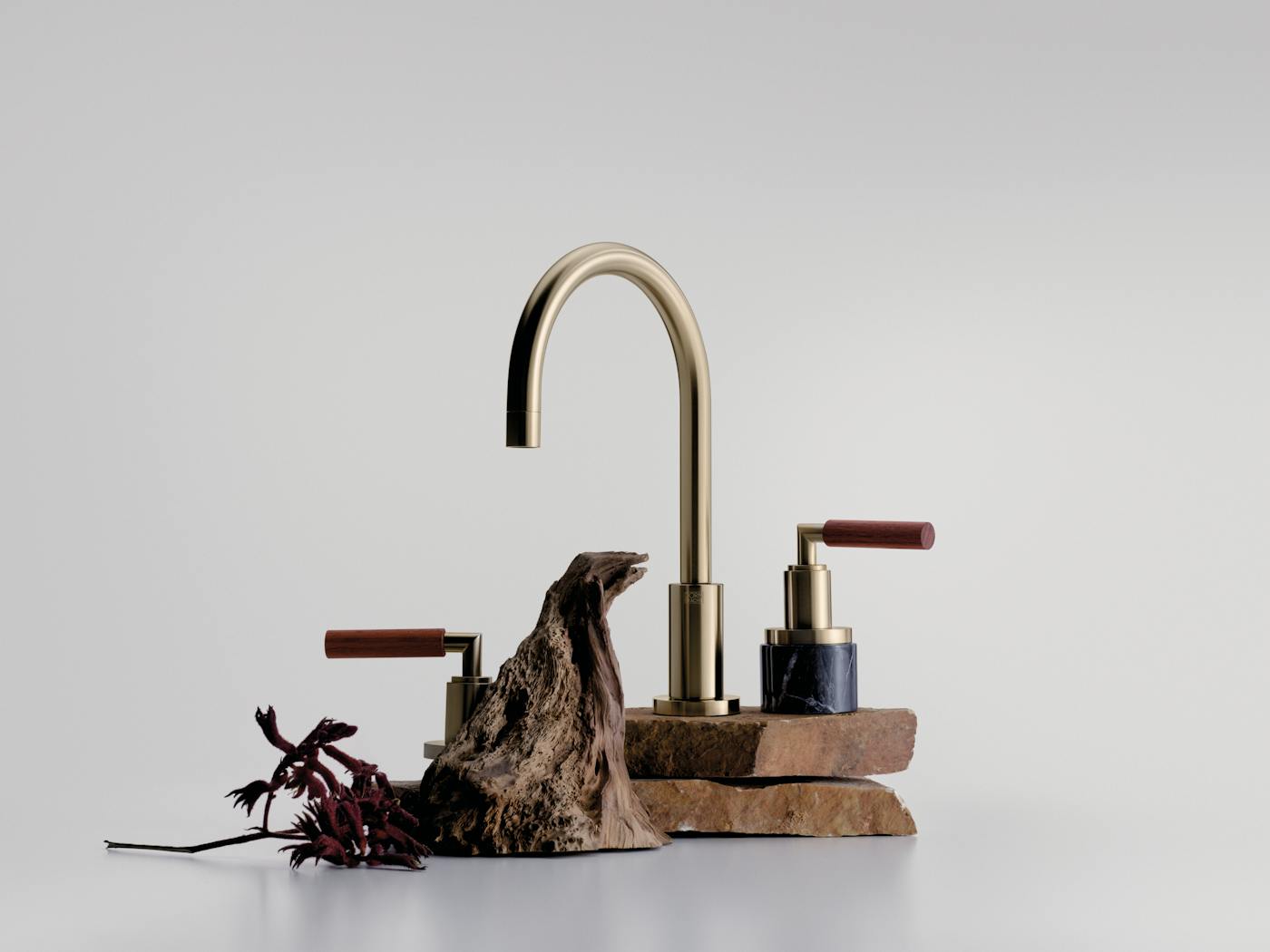 Dornbracht Atelier TARA Wood Handles 01 tif
