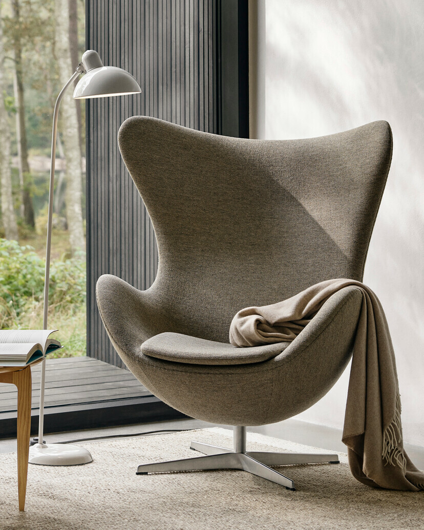 Egg chair