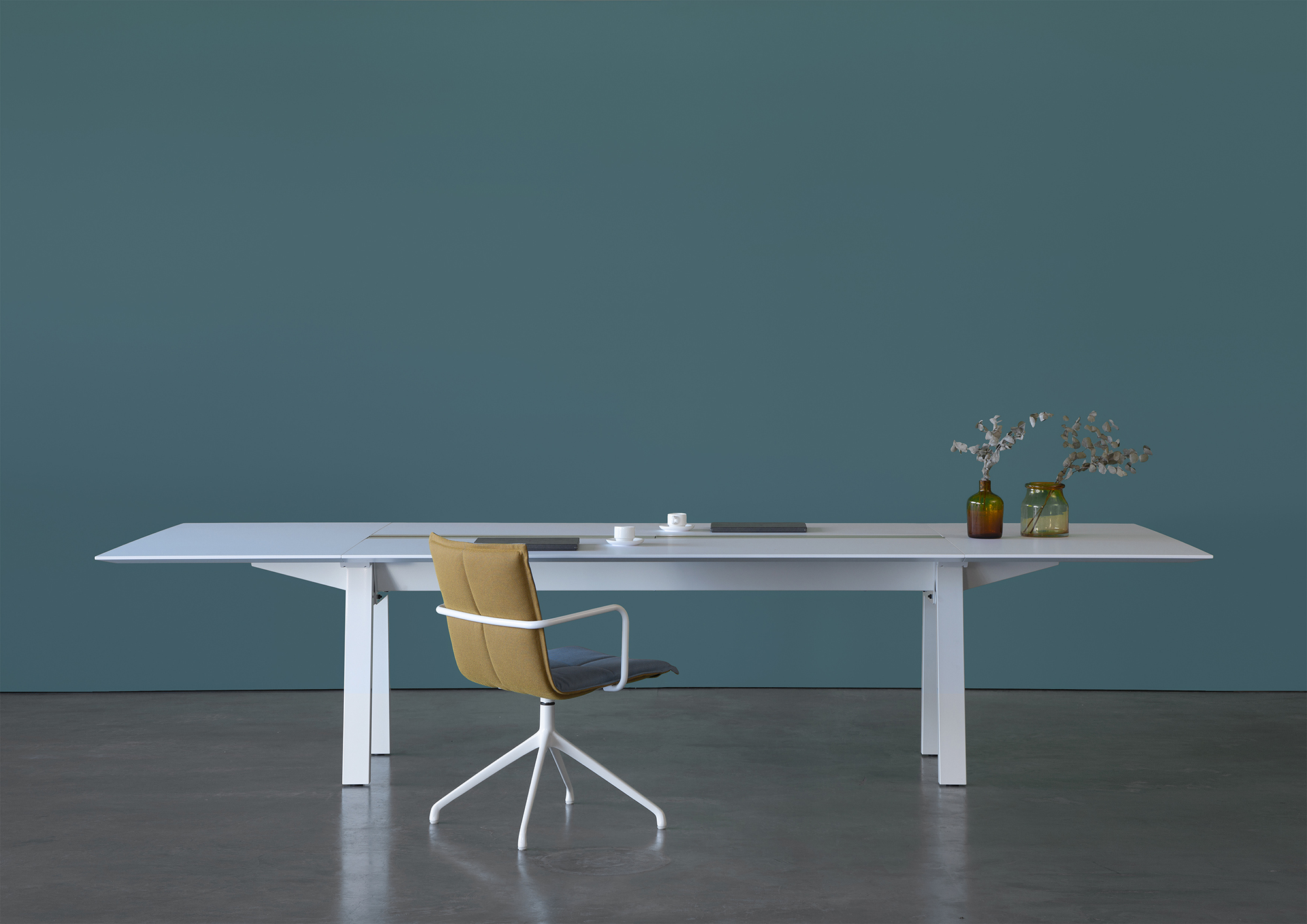 In tensive A Lab Y Chair