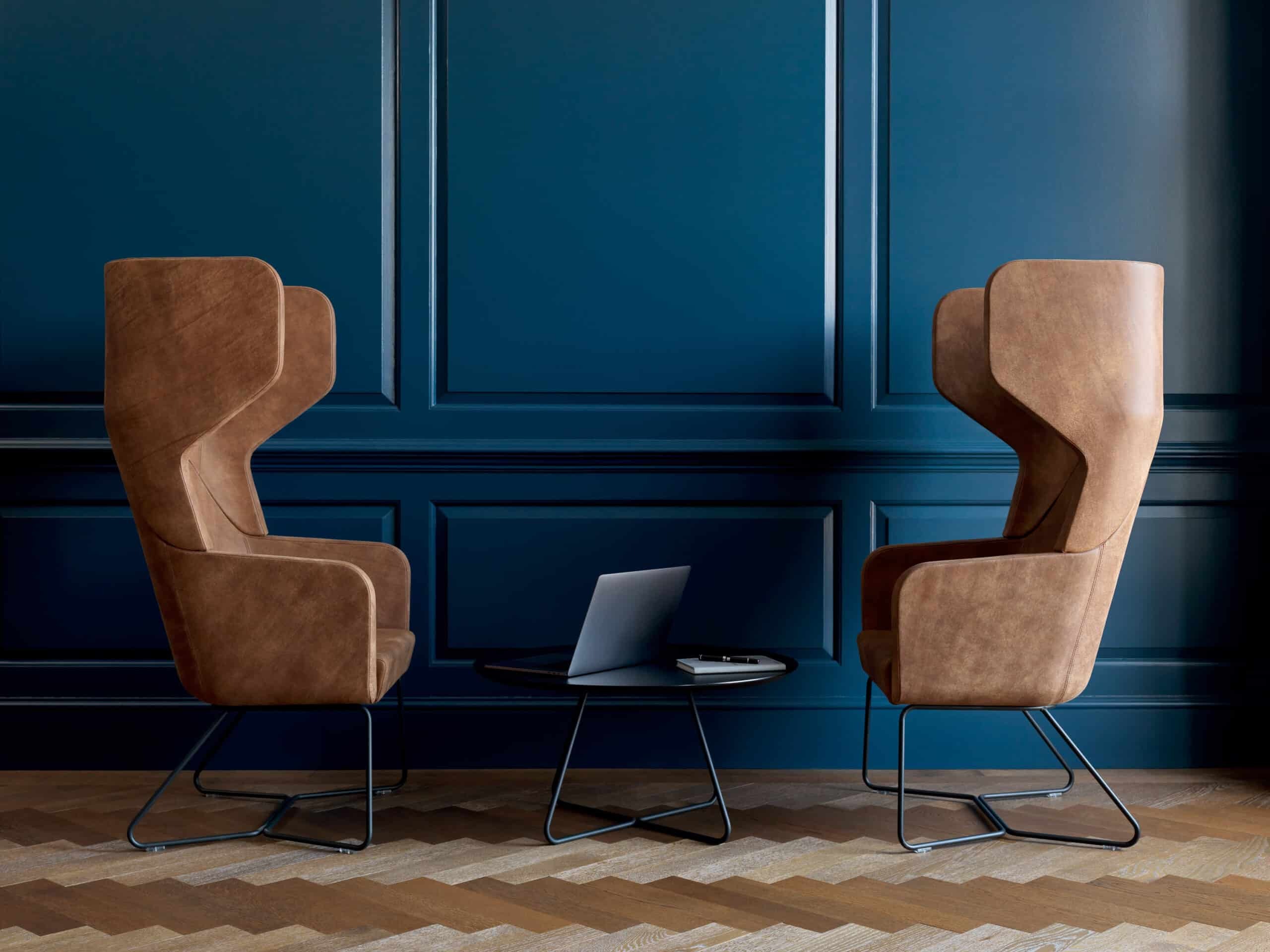 OCEEFOUR Soft Seating Harc Tub Lifestyle Image 5 scaled