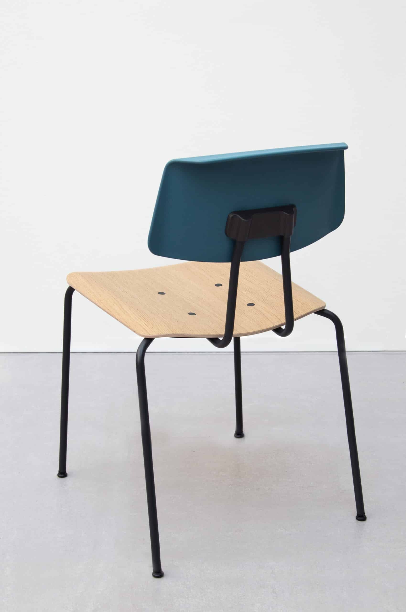 OCEE FOUR Chairs Share Basic Packshot Image scaled