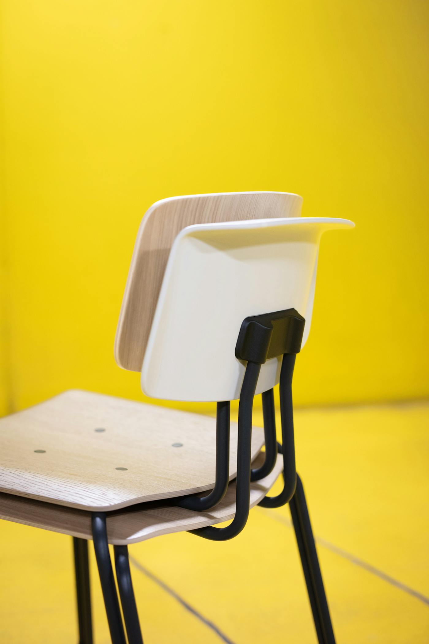 Share chair basic stacked 356