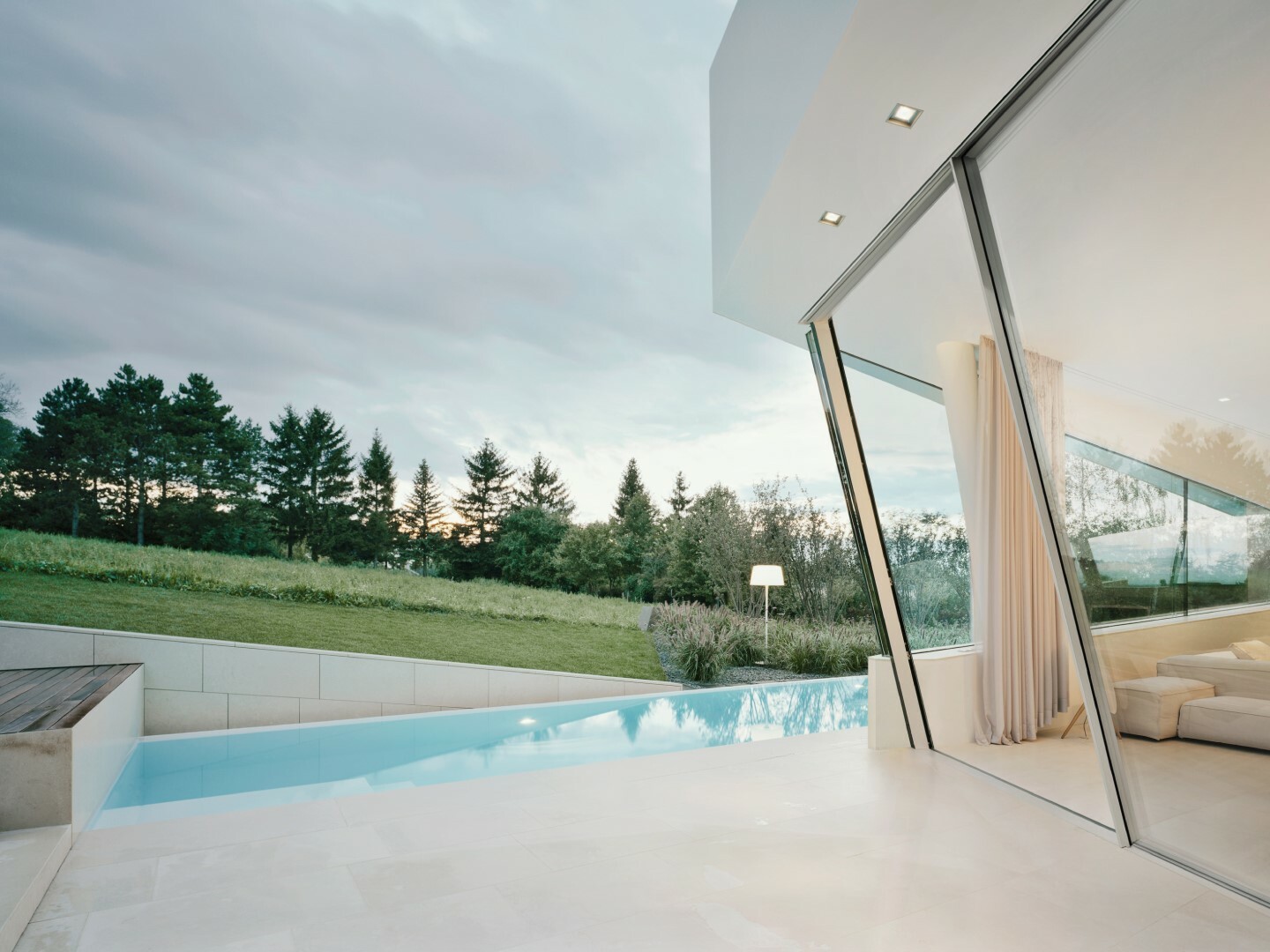 Sky Frame Slope