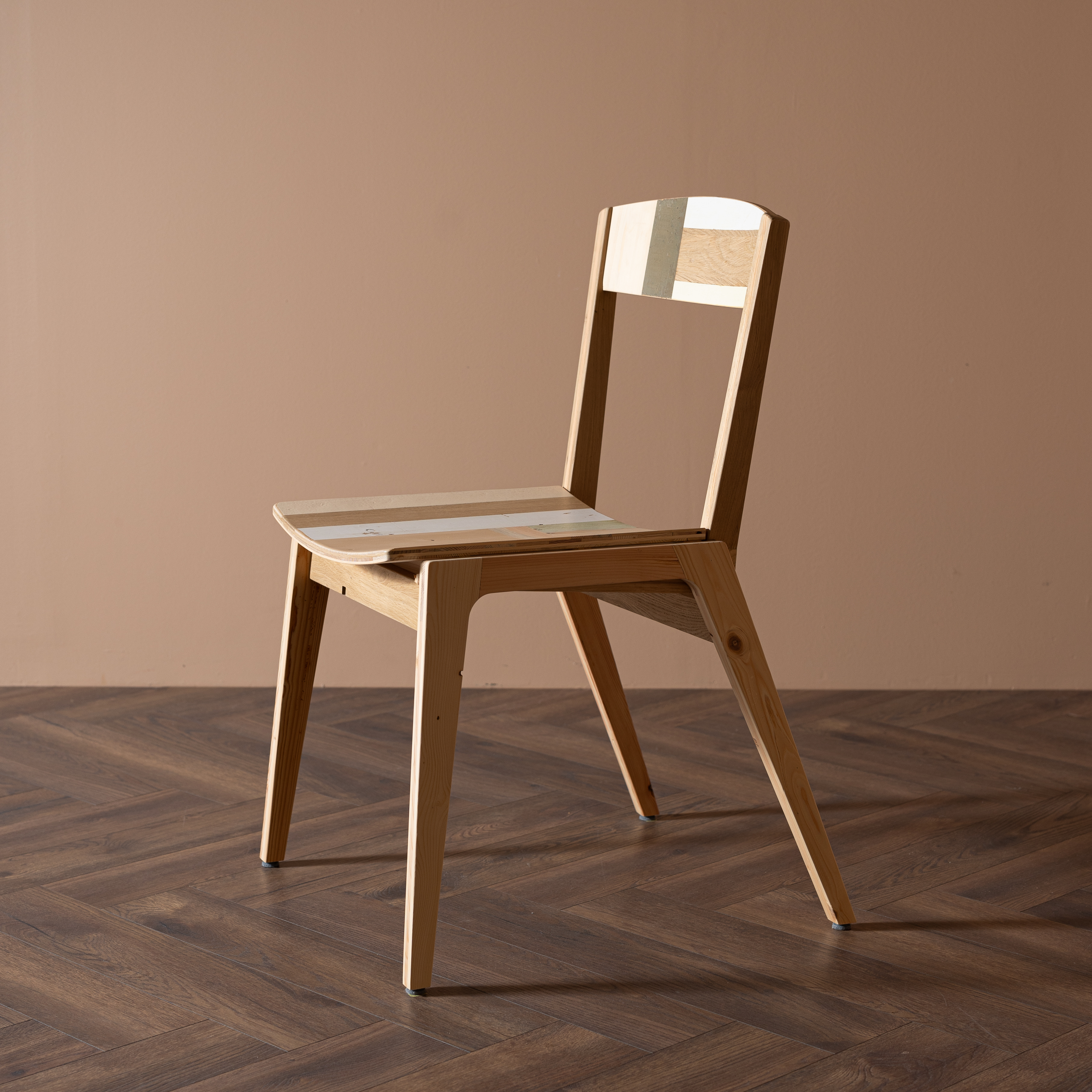 Sondre chair 1 2