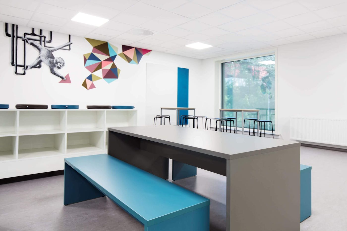 Table with benches 6